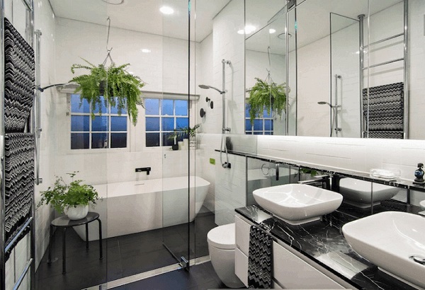 Phòng vệ sinh với phong cách hiện đại và năng động cho nhà phố.