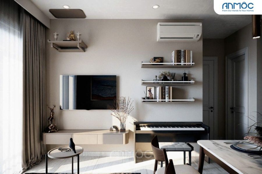 Góc nhìn đối diện từ ghế sofa, với TV treo tường và đàn piano được đặt cạnh nhau, cùng với kệ treo tường trang trí đơn giản mà tinh tế