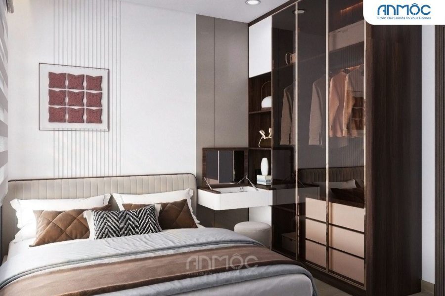 Góc phòng ngủ 1 cận cảnh tủ quần áo cánh kính tích hợp bàn trang điểm nhỏ gọn, giúp tối ưu không gian