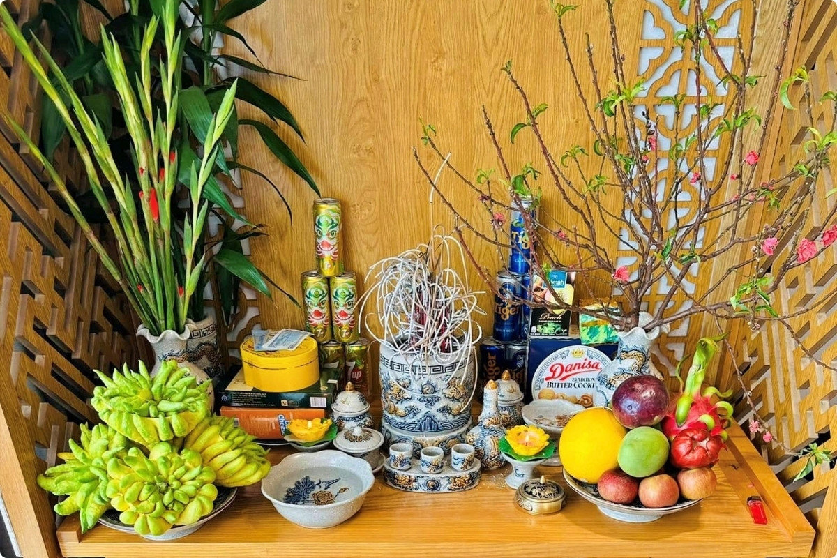 5+ Cách Trang Trí Bàn Thờ Ngày Tết Đẹp, Chuẩn Phong Thuỷ 2026 66 Đặc trưng nổi bật trong cách trang trí bàn thờ ngày Tết theo vùng miền
