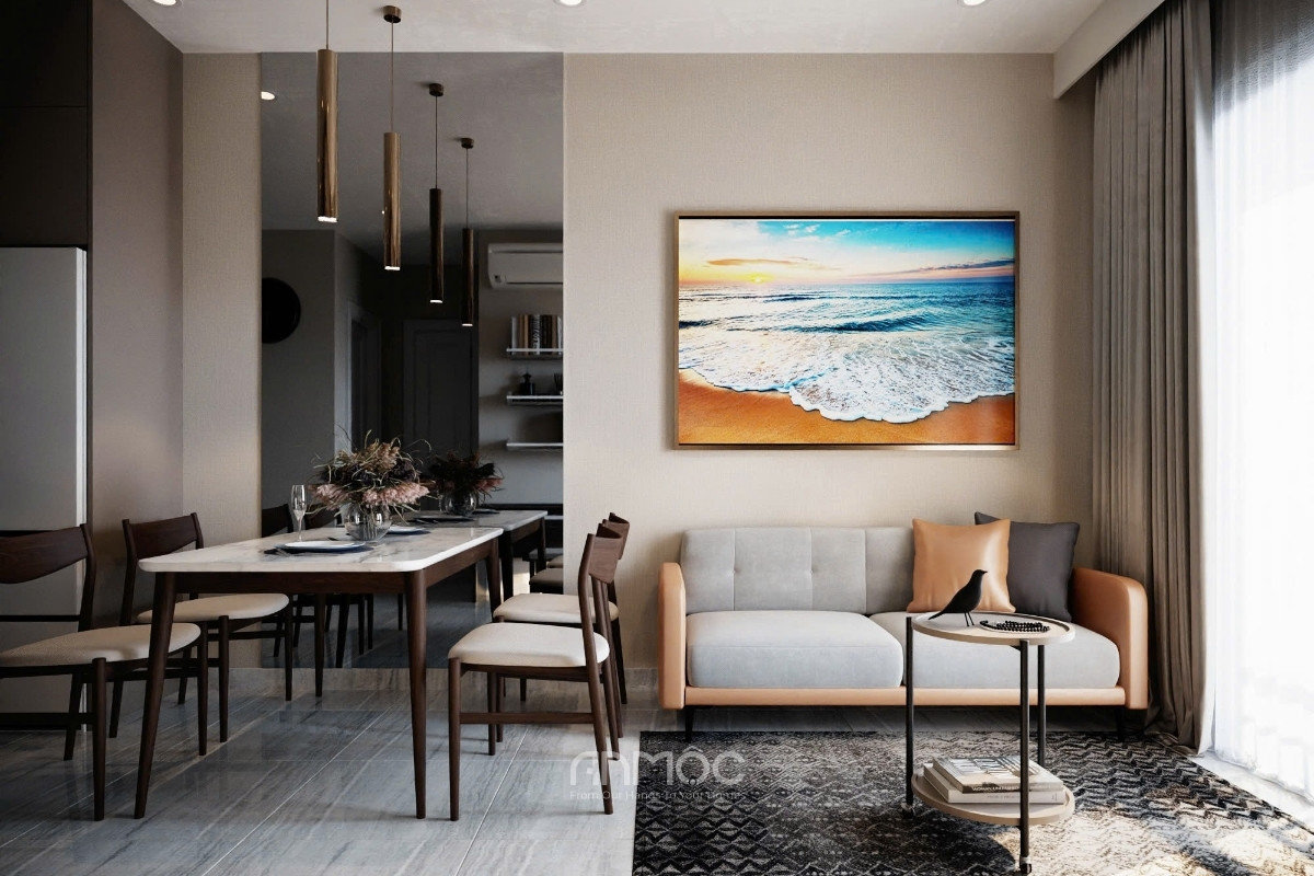 Toàn cảnh phòng khách và khu vực ăn uống, sofa màu be và trắng, tranh phong cảnh biển lớn_An Mộc